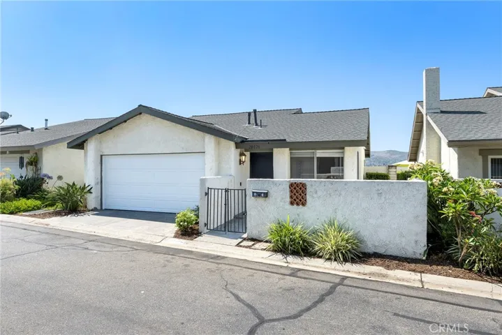 20026 Royal Oak Court 45, Yorba Linda, California 92886