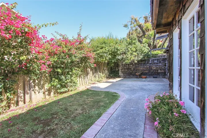 28851 Shady Place, Laguna Beach, California 92651