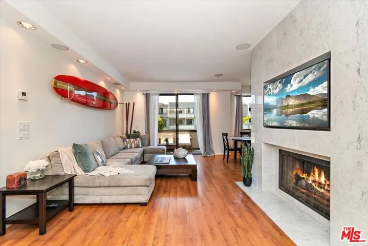 5100 Via Dolce 207, Marina Del Rey, California 90292