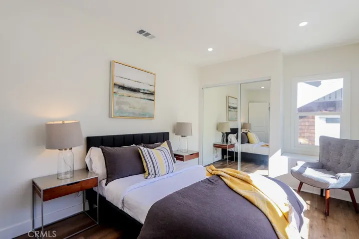 1711 E 6th Street, Long Beach, California 90802