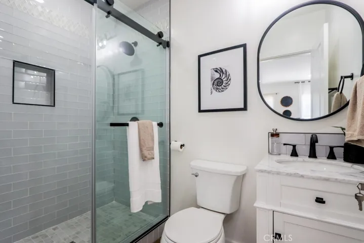 1711 E 6th Street, Long Beach, California 90802