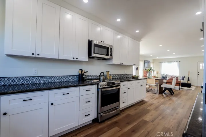 1711 E 6th Street, Long Beach, California 90802