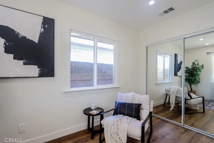 1711 E 6th Street, Long Beach, California 90802