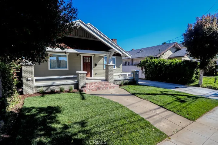 1711 E 6th Street, Long Beach, California 90802