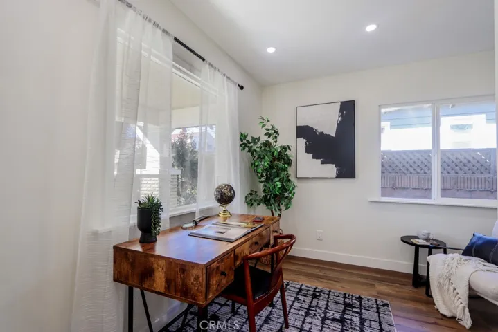 1711 E 6th Street, Long Beach, California 90802