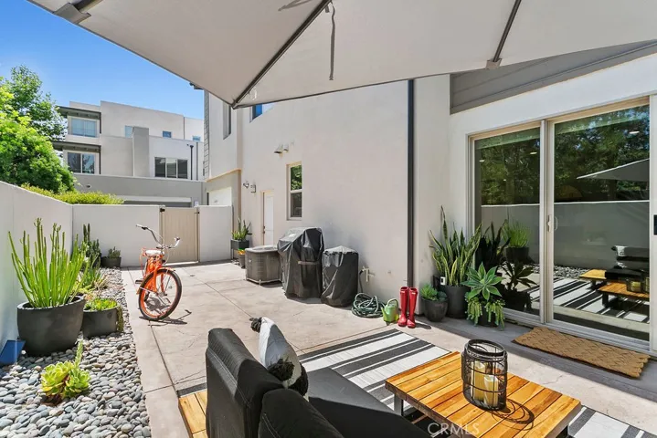 152 Modjeska, Irvine, California 92618