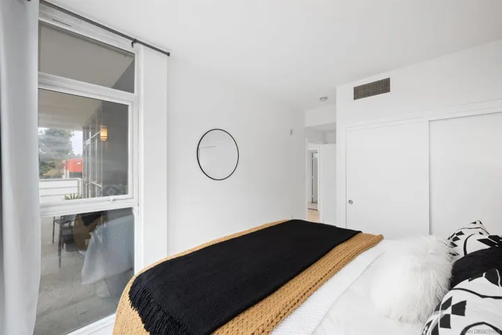 550 15th St 305, San Diego, California 92101