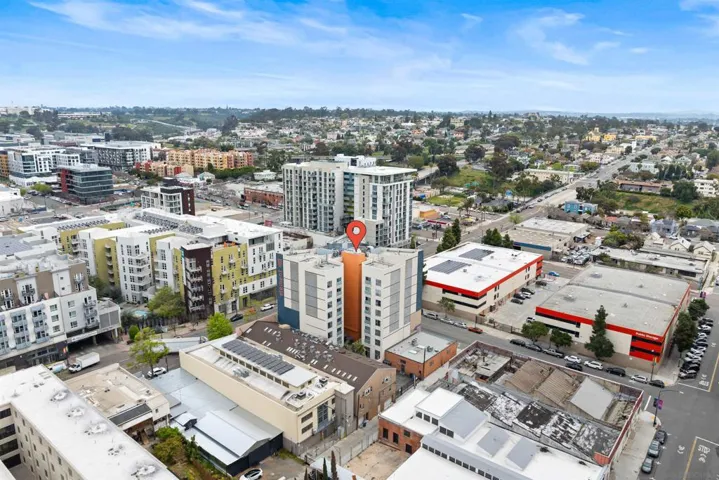 550 15th St 305, San Diego, California 92101