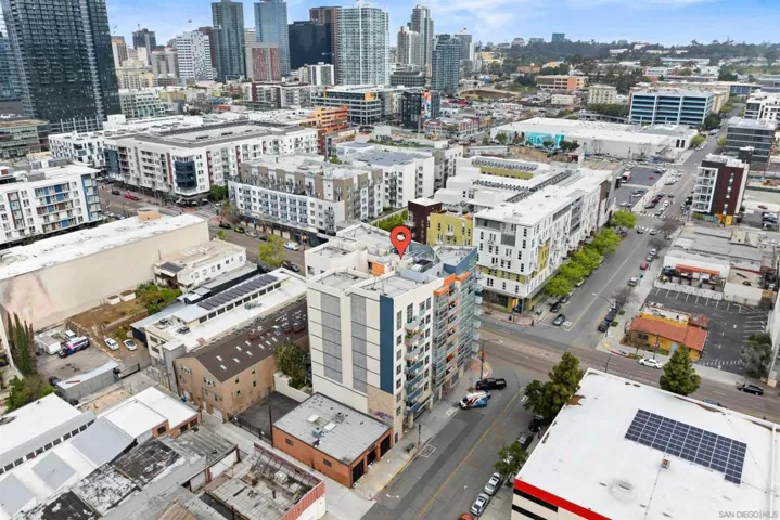 550 15th St 305, San Diego, California 92101