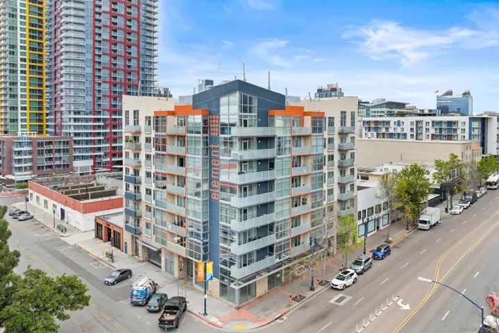 550 15th St 305, San Diego, California 92101