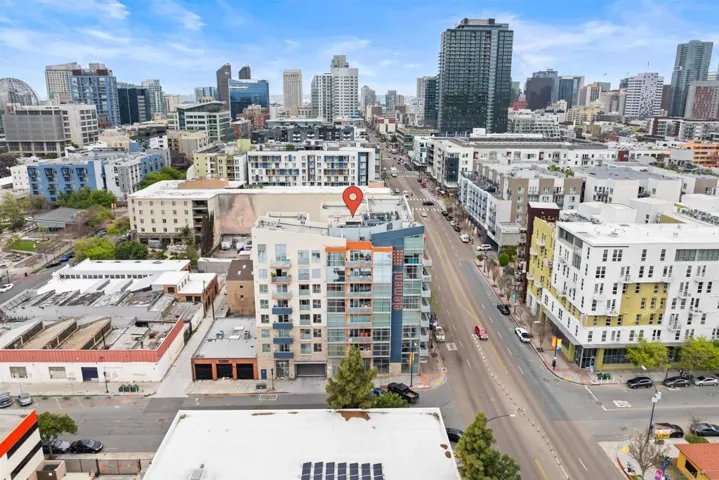 550 15th St 305, San Diego, California 92101