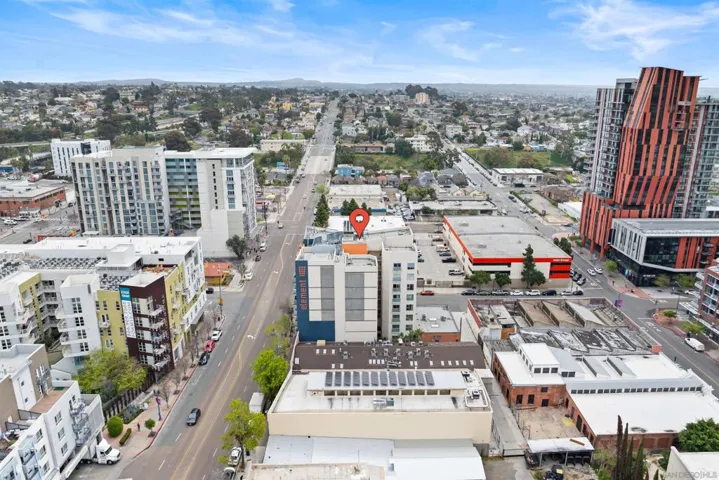 550 15th St 305, San Diego, California 92101
