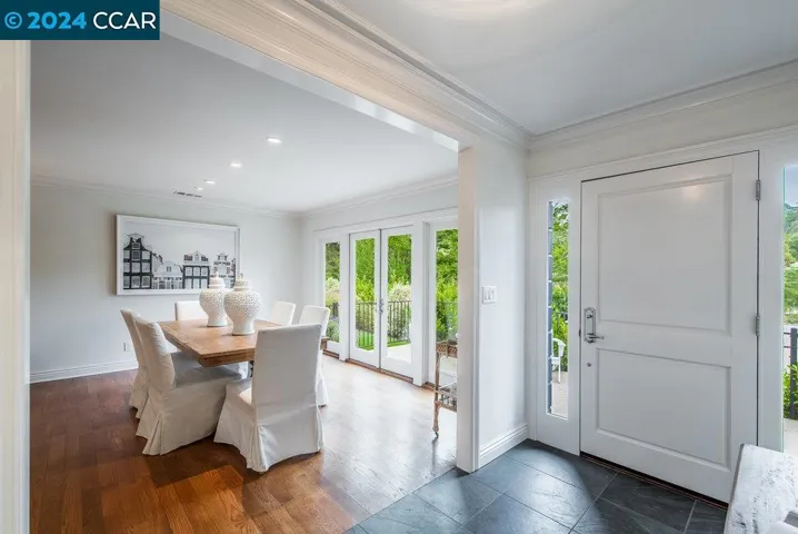 6 Lloyd Lane, Orinda, California 94563