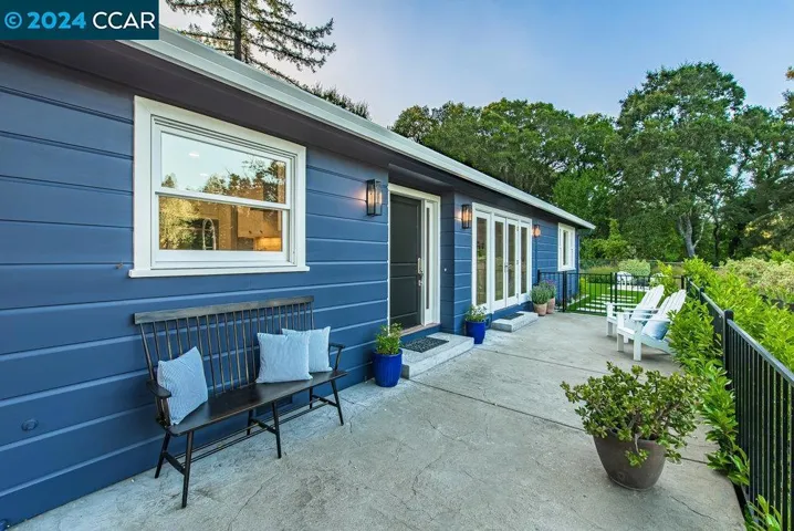 6 Lloyd Lane, Orinda, California 94563