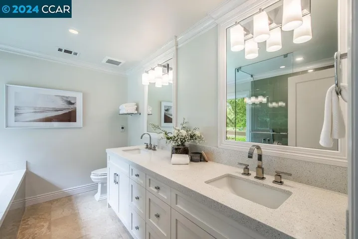 6 Lloyd Lane, Orinda, California 94563