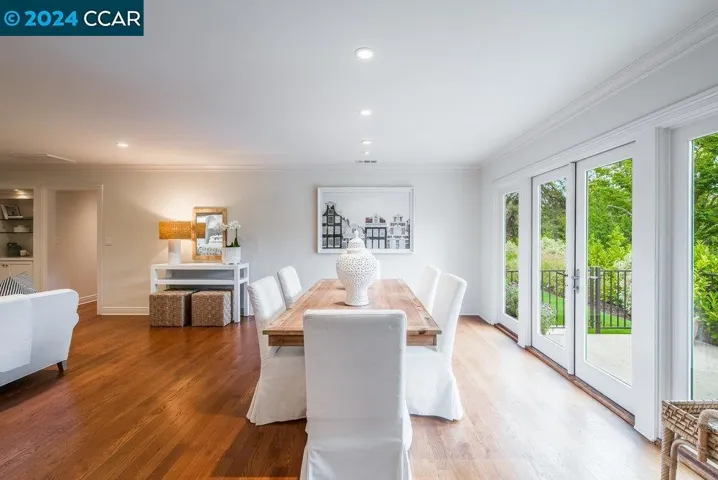 6 Lloyd Lane, Orinda, California 94563