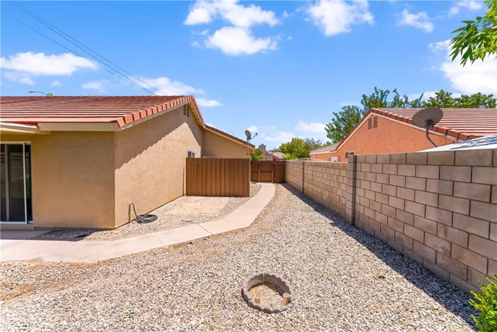 44333 62nd Street W, Lancaster, California 93536