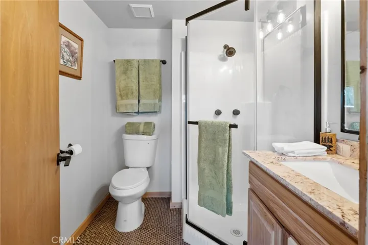 79 Big Bear Tr, Big Bear Lake, California 92315