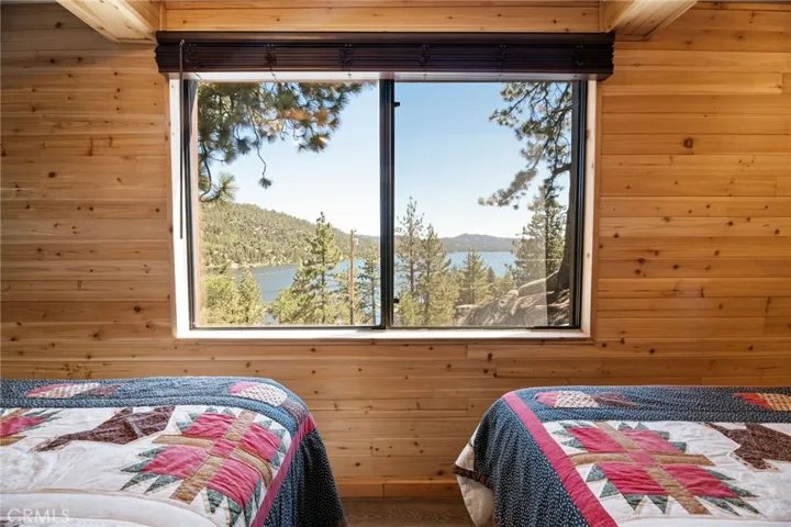 79 Big Bear Tr, Big Bear Lake, California 92315