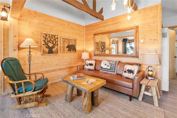 79 Big Bear Tr, Big Bear Lake, California 92315