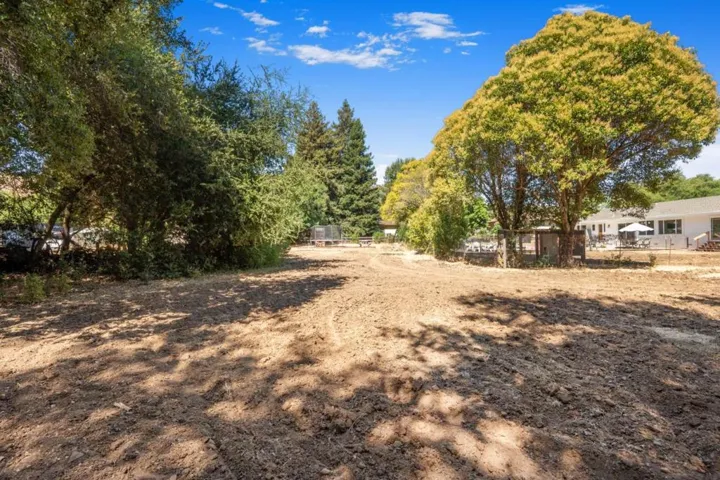 3315 Old Creek Road, Gilroy, California 95020