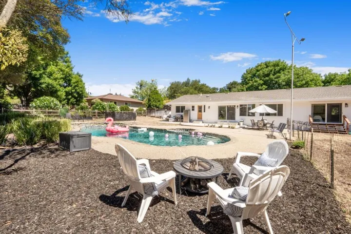 3315 Old Creek Road, Gilroy, California 95020