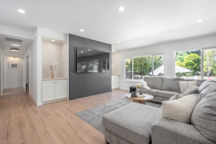 3315 Old Creek Road, Gilroy, California 95020