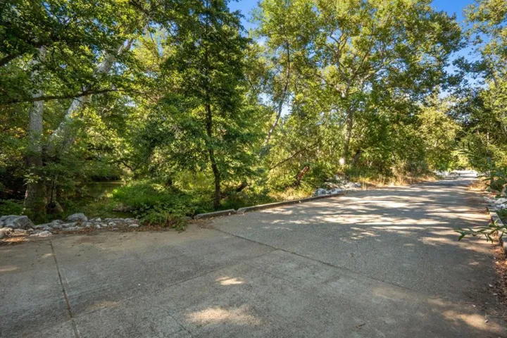 3315 Old Creek Road, Gilroy, California 95020