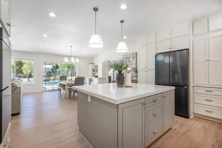 3315 Old Creek Road, Gilroy, California 95020