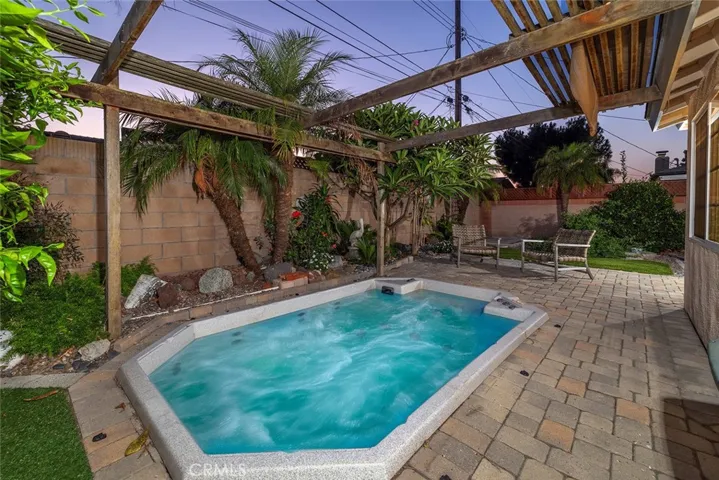 15401 Baffin Circle, Huntington Beach, California 92649