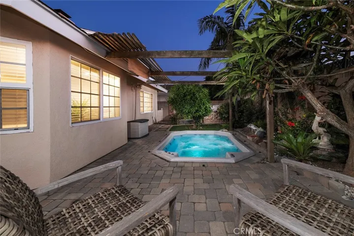 15401 Baffin Circle, Huntington Beach, California 92649