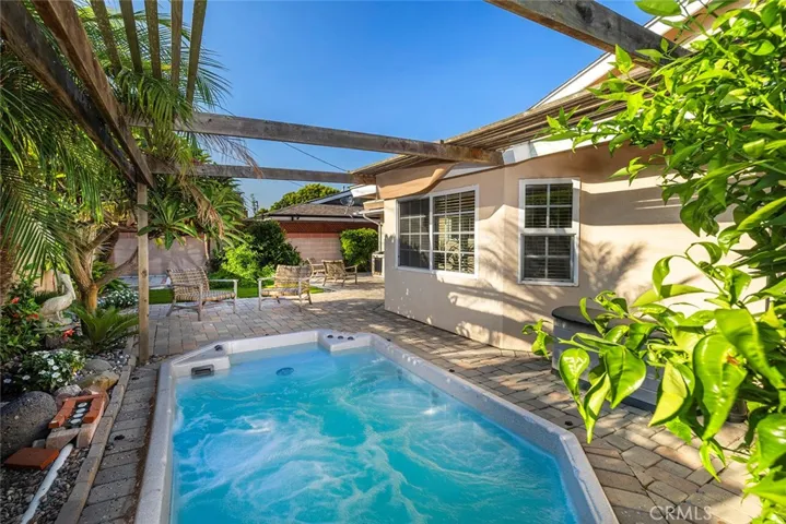 15401 Baffin Circle, Huntington Beach, California 92649