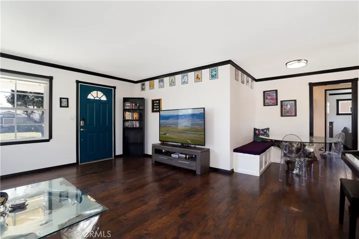 11433 212th Street, Lakewood, California 90715