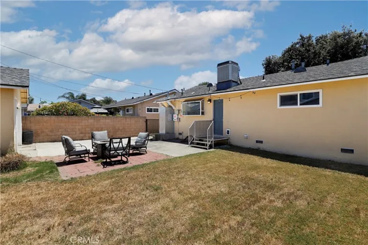 11433 212th Street, Lakewood, California 90715