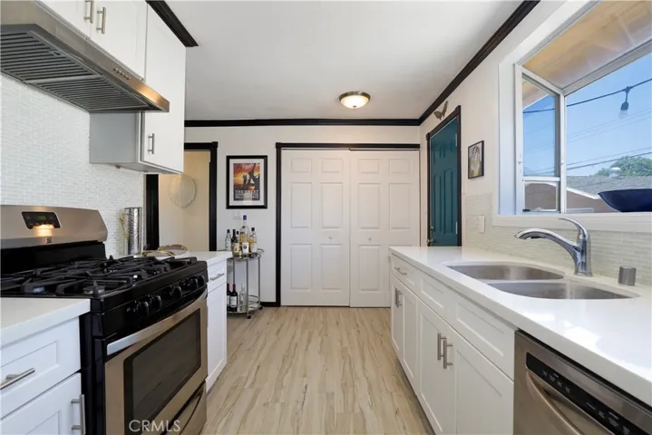 11433 212th Street, Lakewood, California 90715