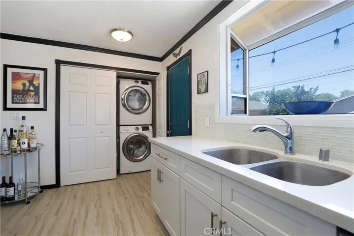 11433 212th Street, Lakewood, California 90715