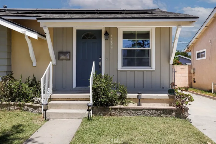 11433 212th Street, Lakewood, California 90715