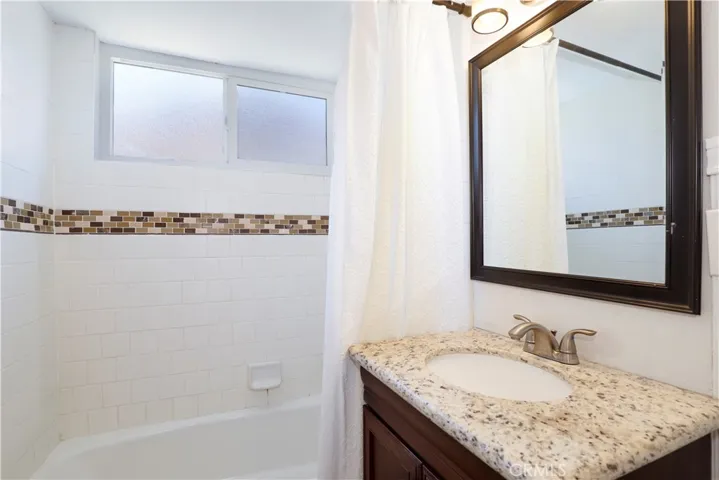 11433 212th Street, Lakewood, California 90715