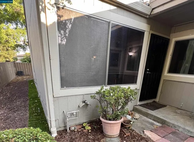 214 Oak Manor Plz, Martinez, California 94553