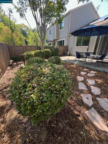 214 Oak Manor Plz, Martinez, California 94553