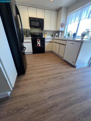 214 Oak Manor Plz, Martinez, California 94553