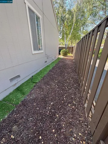 214 Oak Manor Plz, Martinez, California 94553