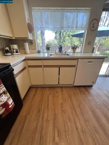 214 Oak Manor Plz, Martinez, California 94553