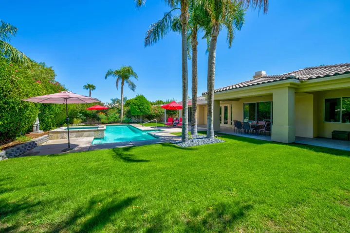 Fantastic Grassy Area