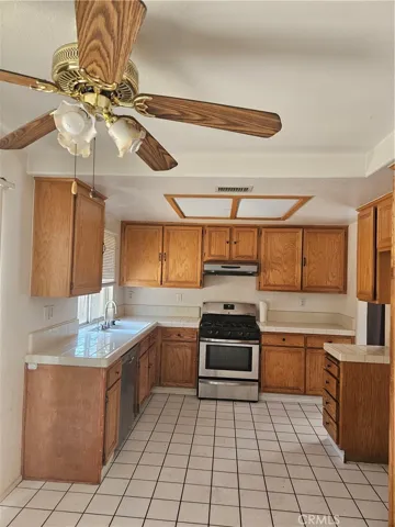1484 Lake Placid Drive, San Bernardino, California 92407