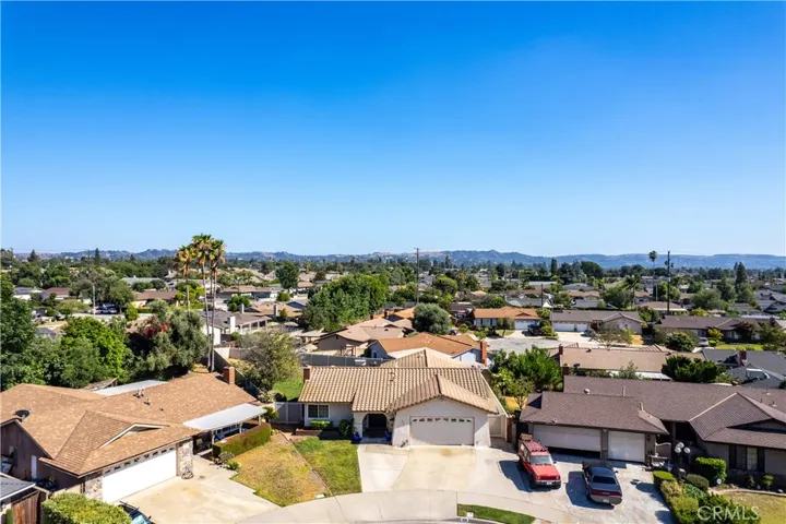 230 Temmera Lane, Glendora, California 91740