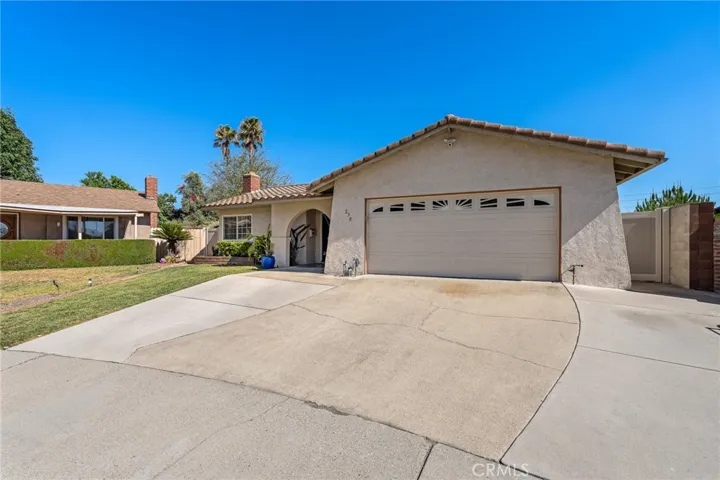 230 Temmera Lane, Glendora, California 91740