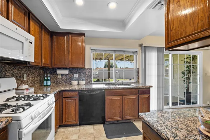 230 Temmera Lane, Glendora, California 91740