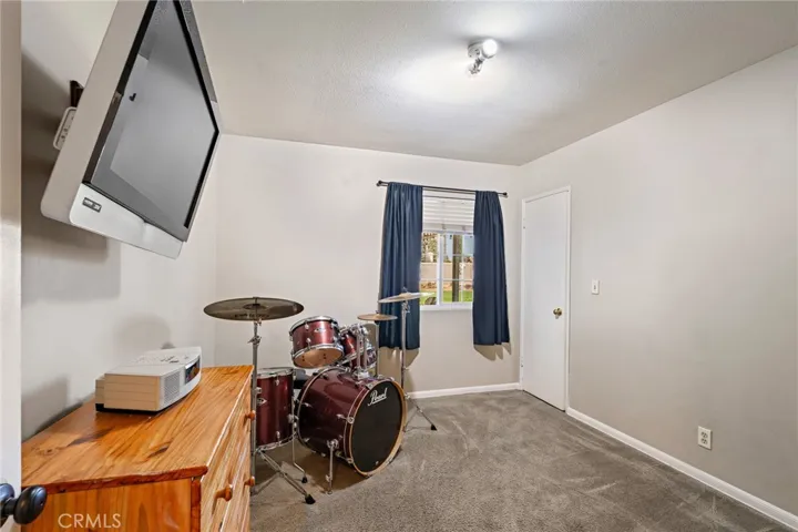 230 Temmera Lane, Glendora, California 91740