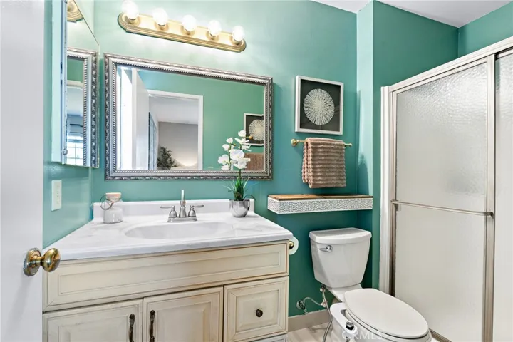 230 Temmera Lane, Glendora, California 91740
